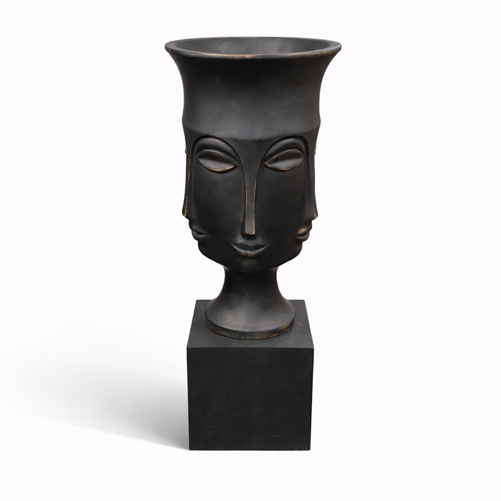 4 Faced Urn