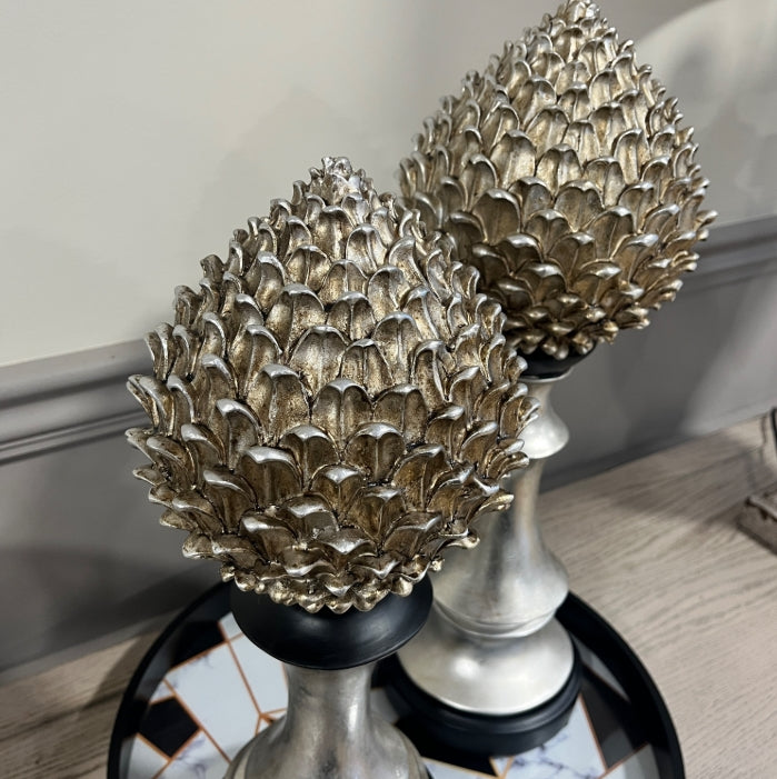 Artichoke Statues (Set of 2)