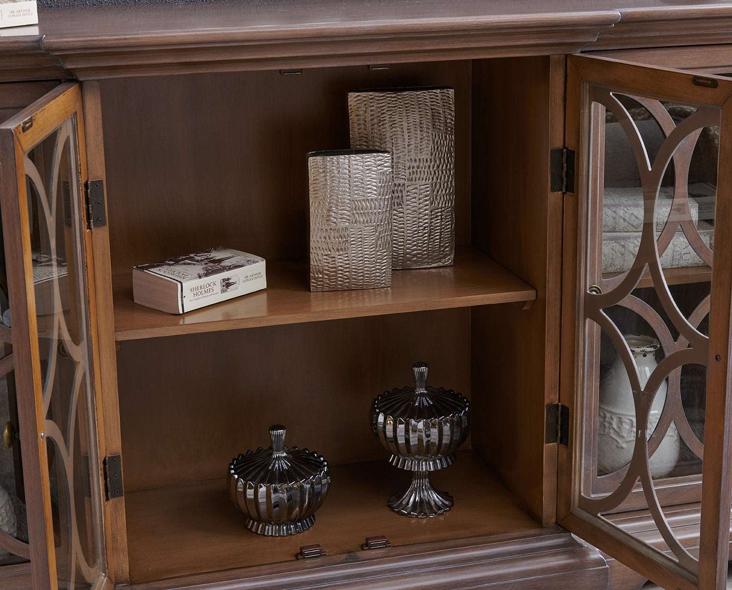 Berlino Sideboard & Mirror