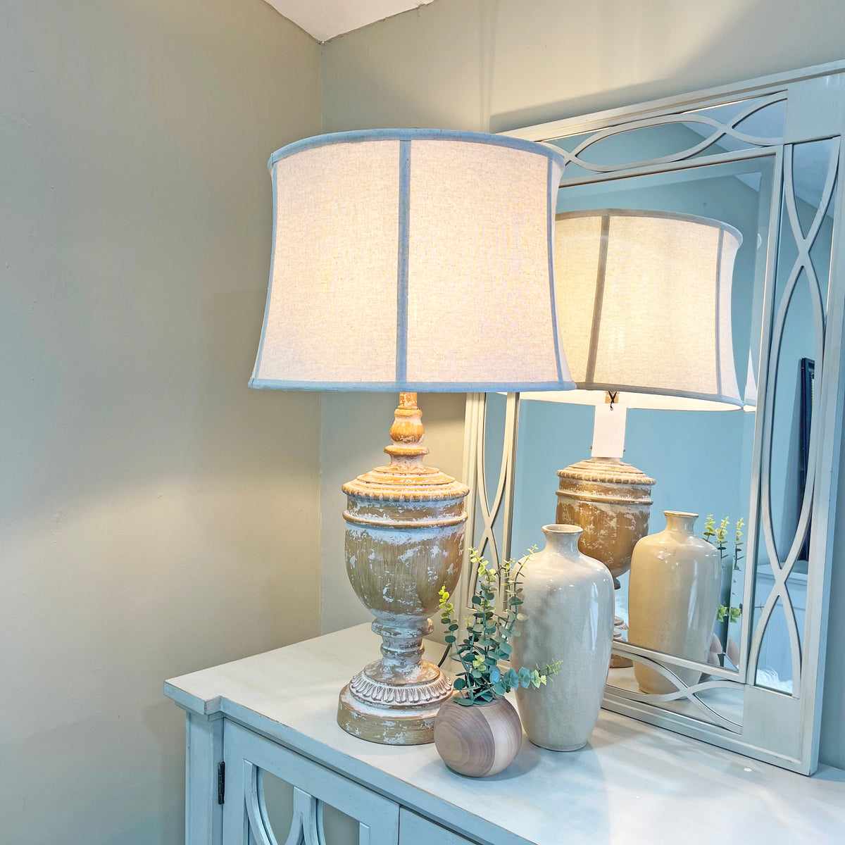 Gwinnett Antique Gold Table Lamp