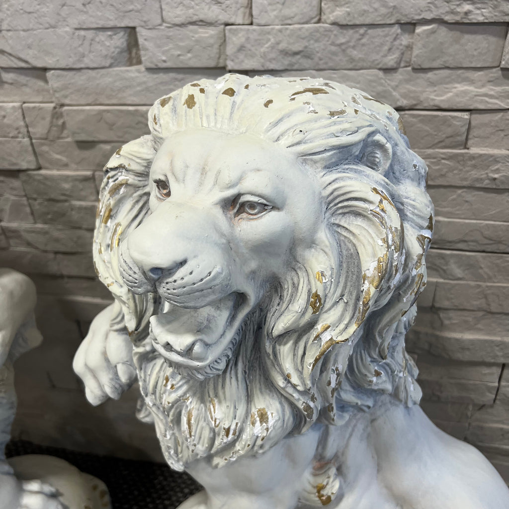 Lion Statues (Set of 2)