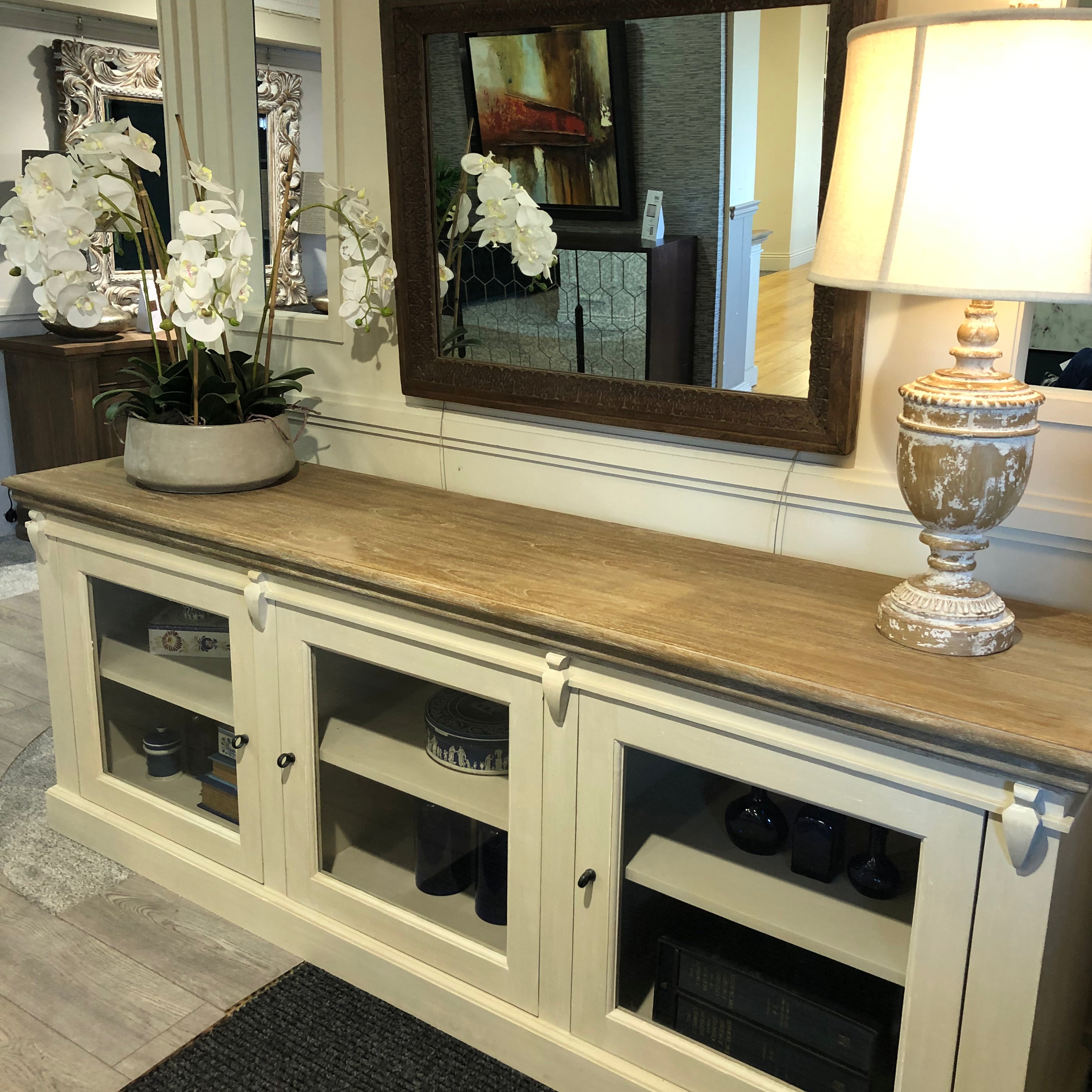 Cornwall Sideboard - Antique White / Oak Wash Top