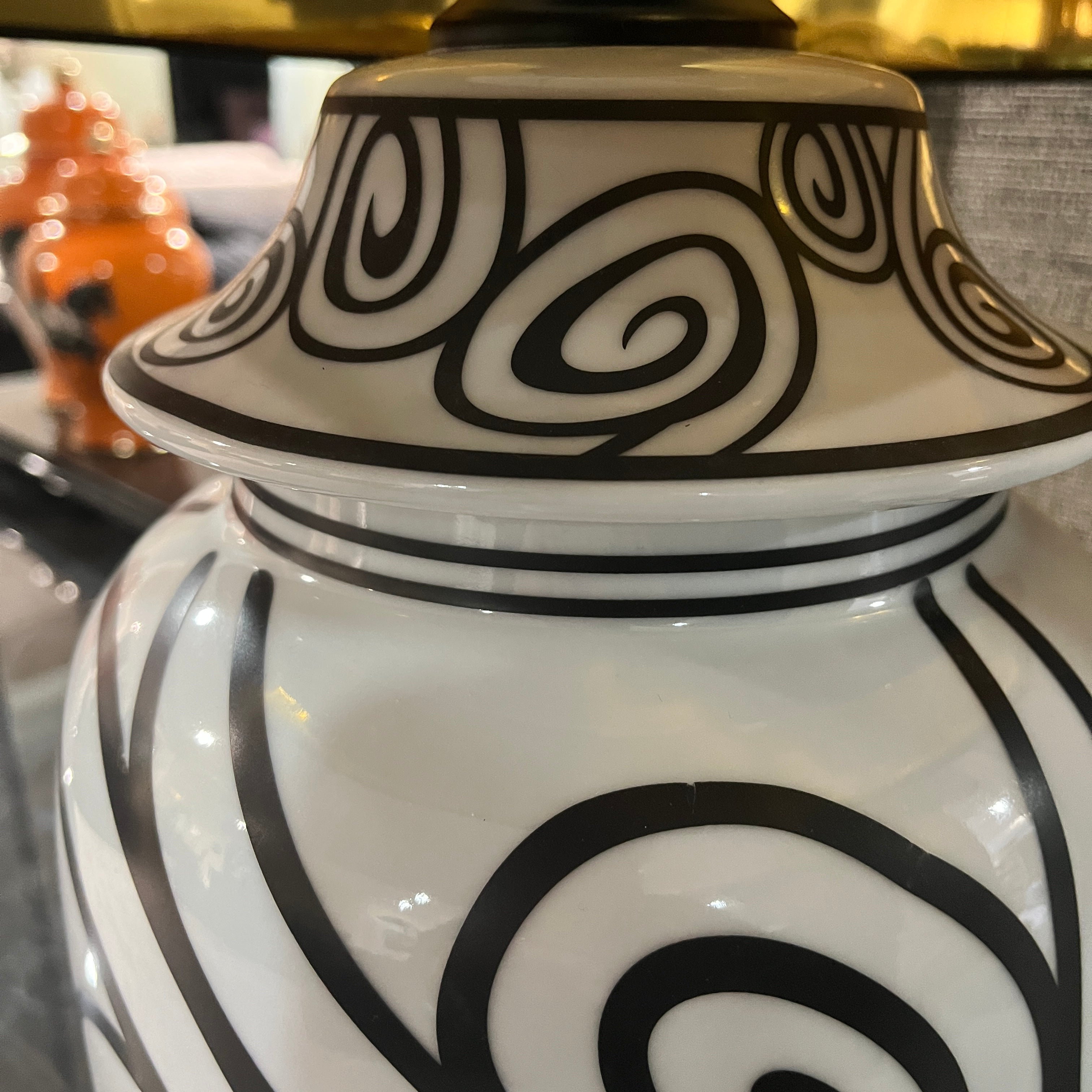 Black and White Swirl Ceramic Lamp