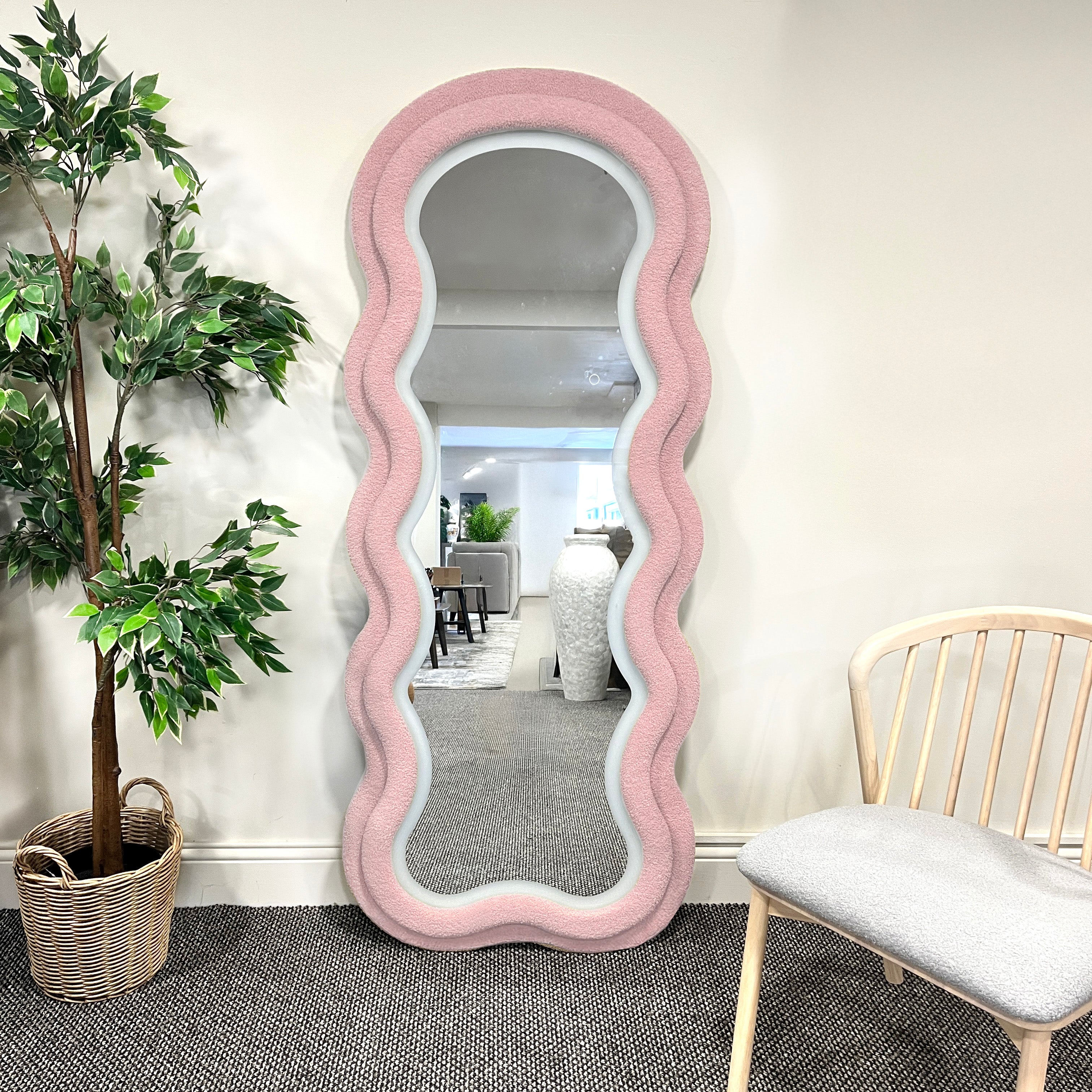 Teddy Mirror