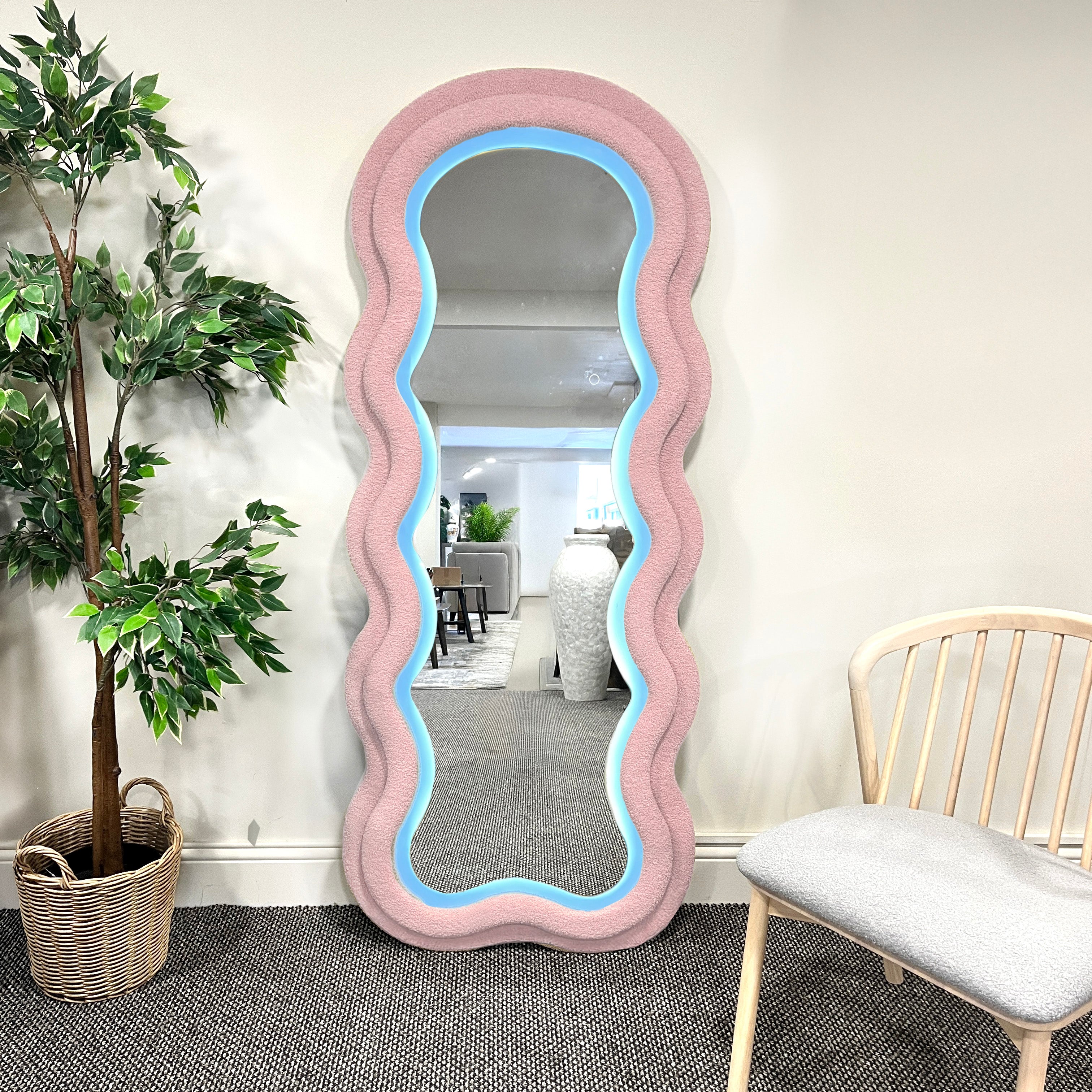 Teddy Mirror