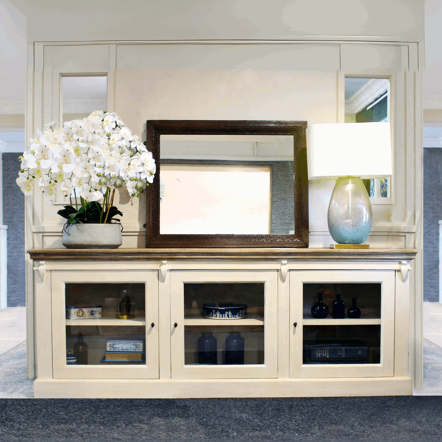 Cornwall Sideboard - Antique White / Oak Wash Top