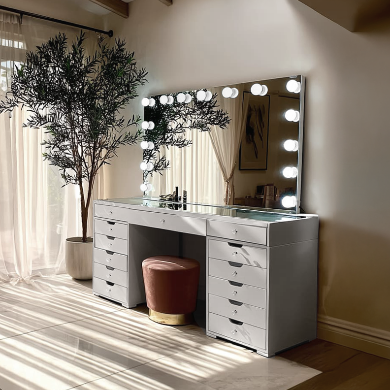Hollywood White Dressing Table Pro – Chic Elegance with Professional  Function – Orchard Home