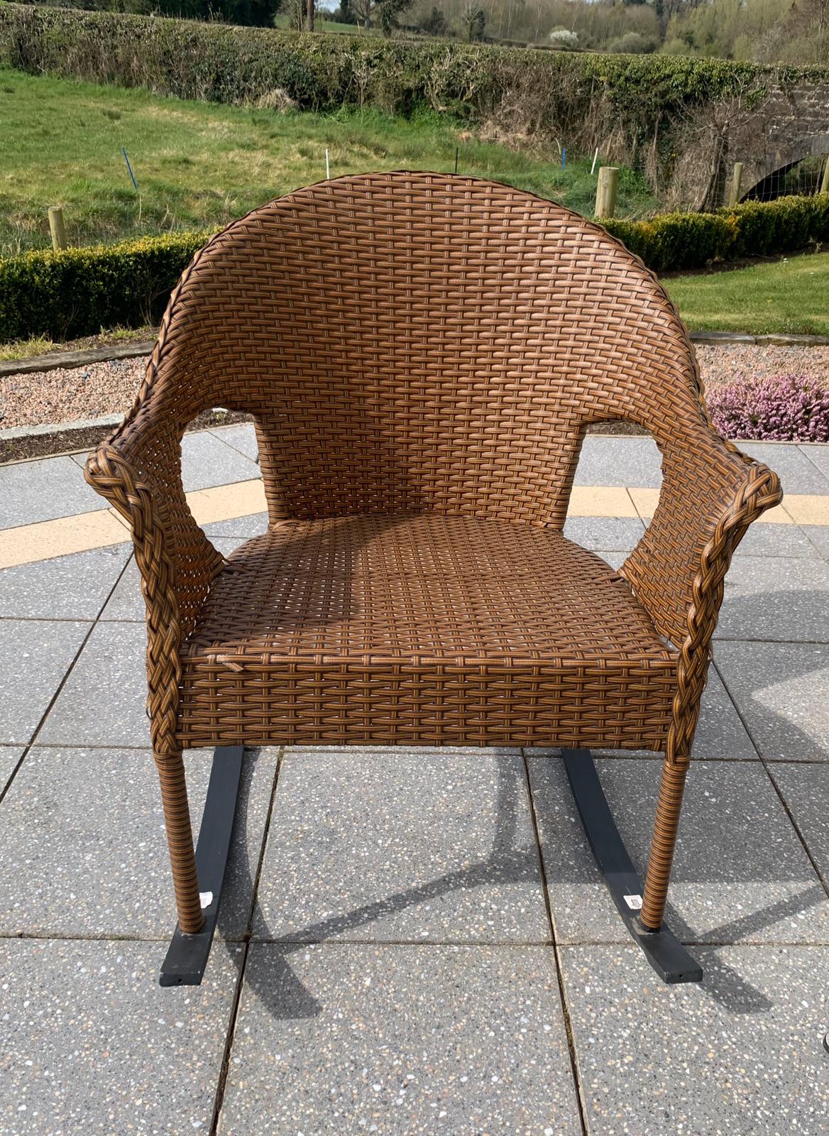 Ratan Racking C Rattan Rocking Chair – Elegant Comfort for Relaxing Outdoors