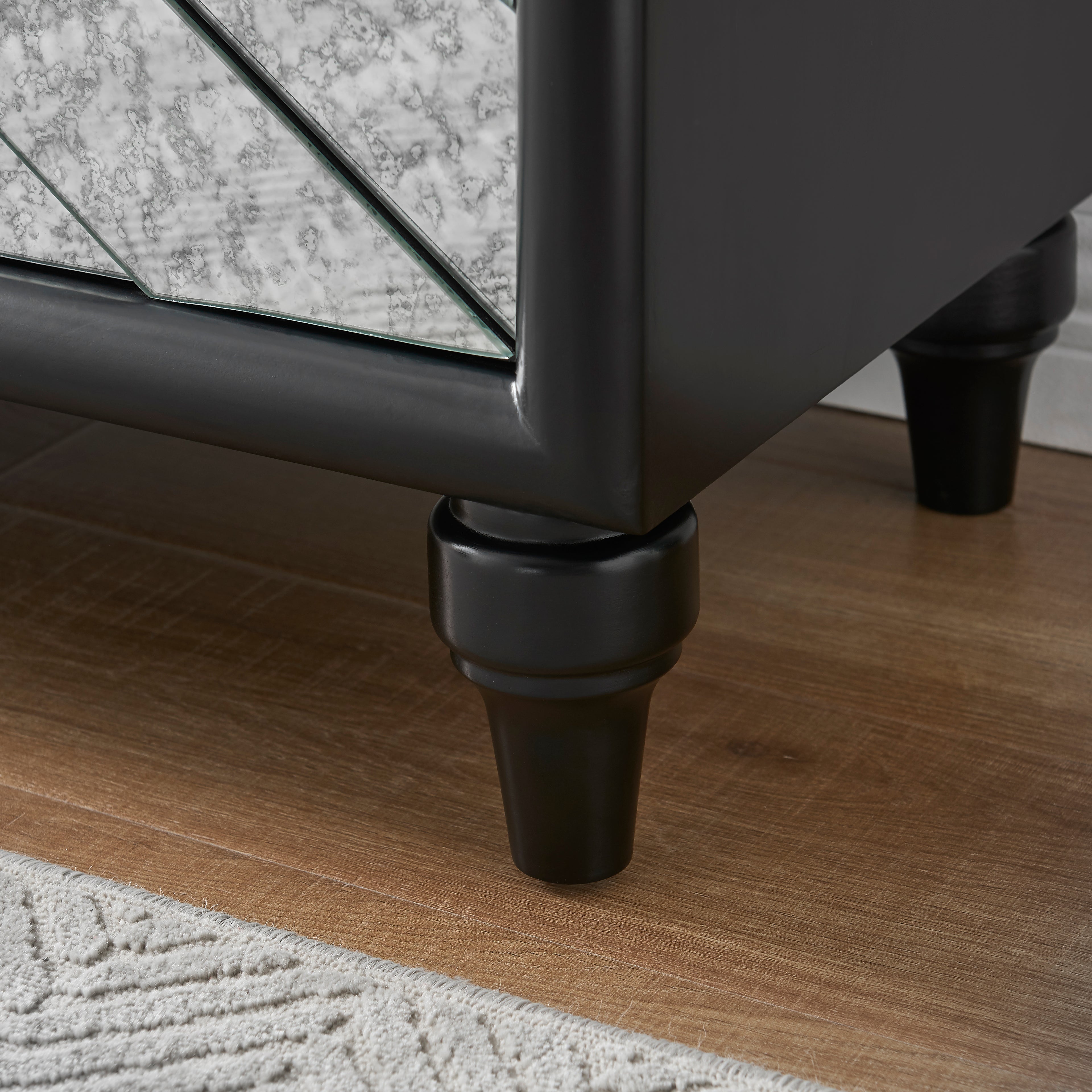 Isla 4 Door Sideboard