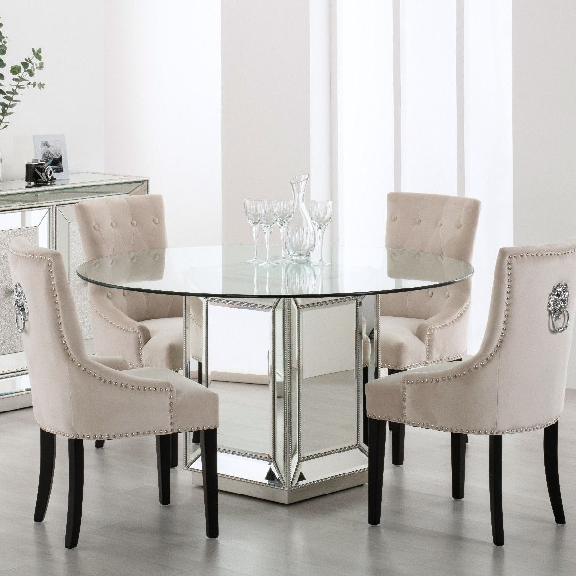 Sofia Dining Table