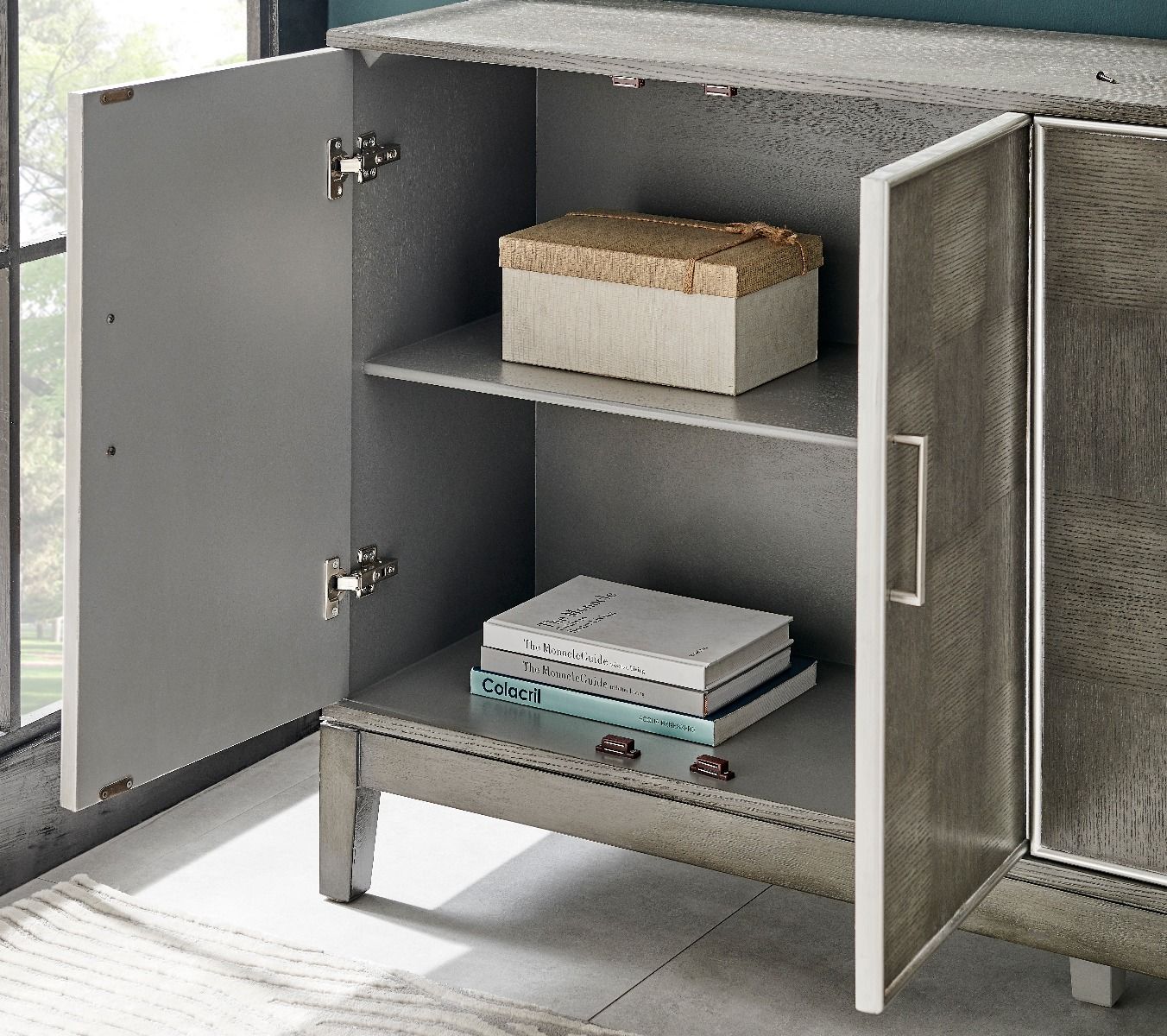 Gambet Sideboard