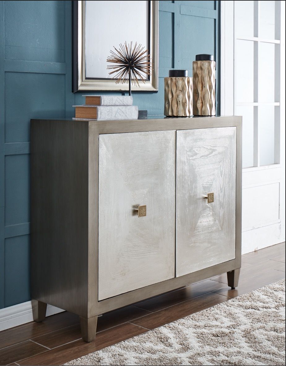 Nova 2 Door Chest
